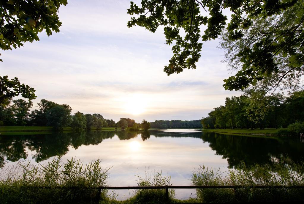 فندق تولينفي  Donaupark Camping Tulln المظهر الخارجي الصورة